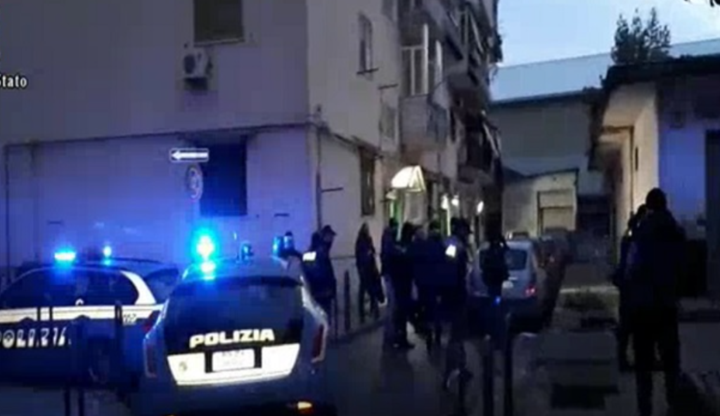 Napoli, 16 arresti: corruzione, riciclaggio e inquinamento ambientale