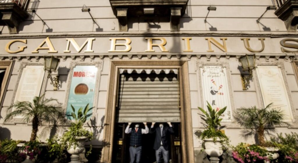 Chiude il caffè Gambrinus a Napoli: "Non ce la facciamo, non possiamo andare avanti"