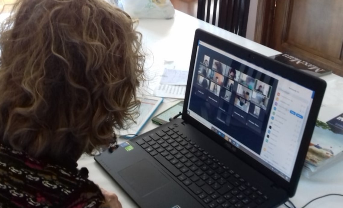 Coppia di quindicenni minaccia di uccidere genitori della ragazza: ipotesi "gioco" su web