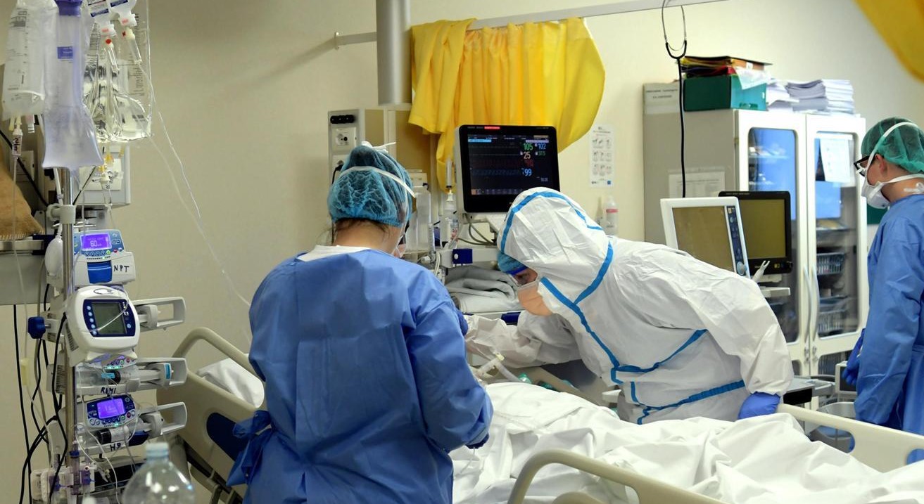 Muore medico di Ischia con il Covid-19, Salvini scrisse: "E'guarito con il plasma"