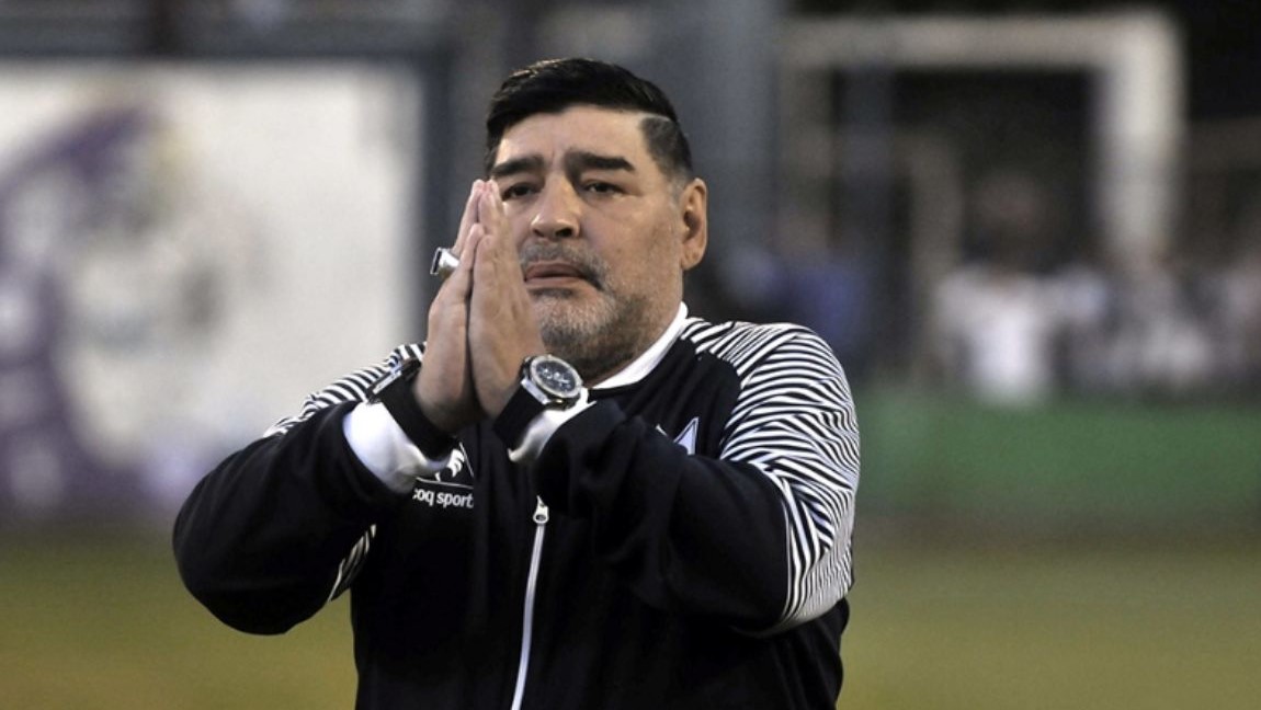 Quando Maradona parlò della sua morte: "Scriverei sulla lapide 'grazie alla palla da calcio'"