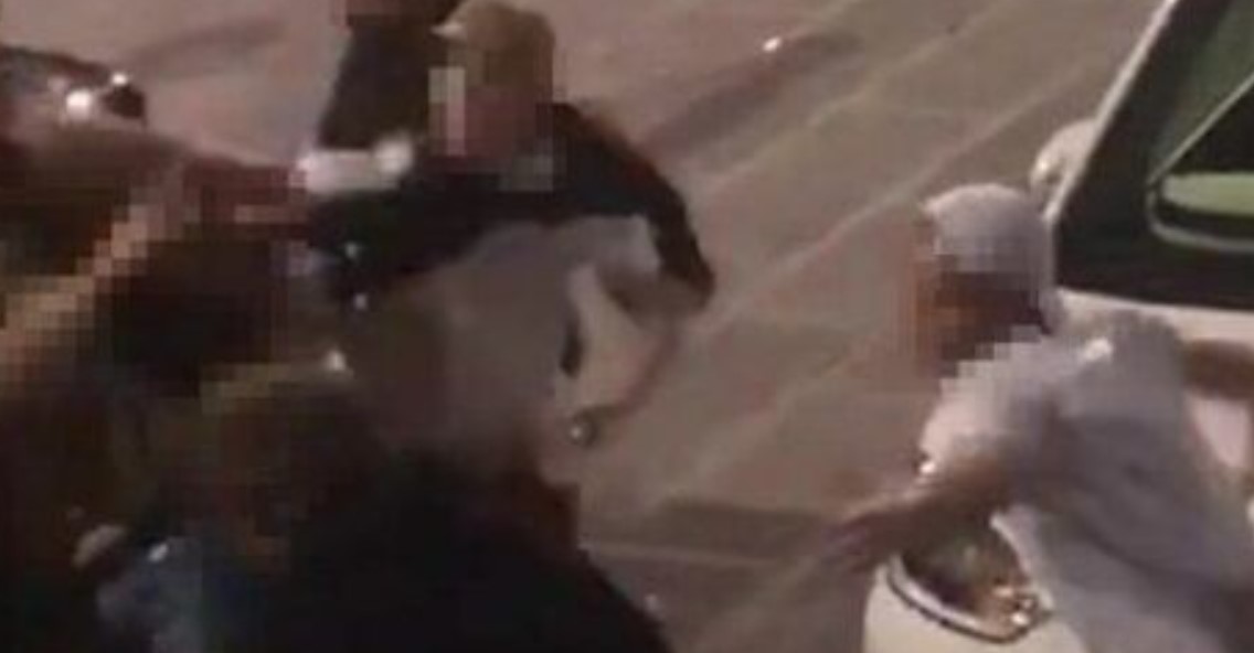 Intervengono per un falò in strada, agenti di Polizia presi a sassate da ragazzi ai Quartieri Spagnoli 