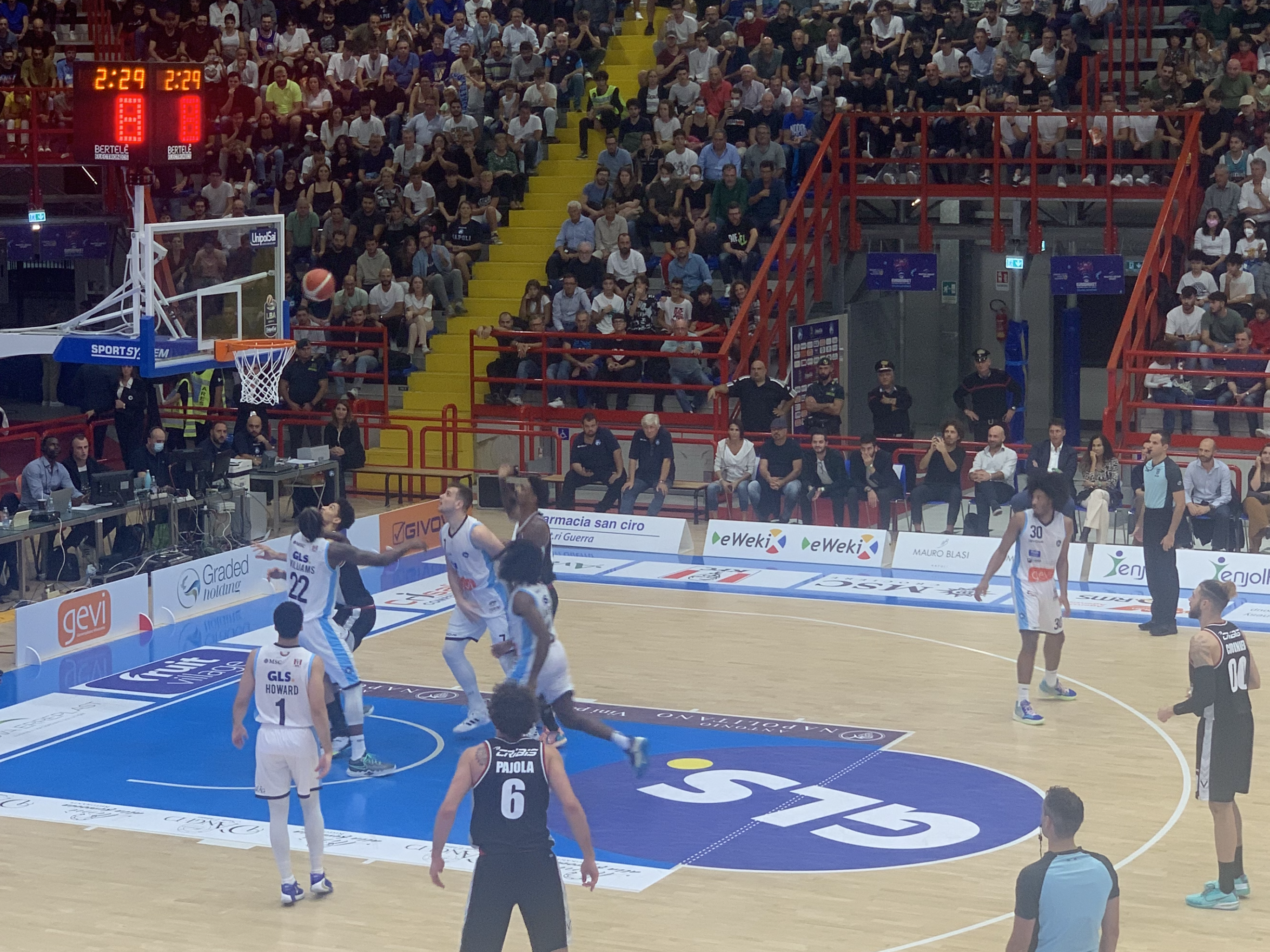 Napoli basket
