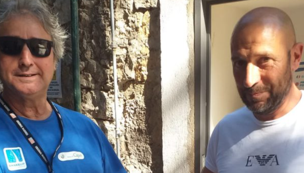 Perde portafogli a Capri